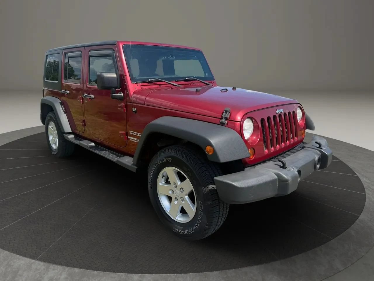 Used 2012 Jeep Wrangler Unlimited Sport AWD/4WD image 2