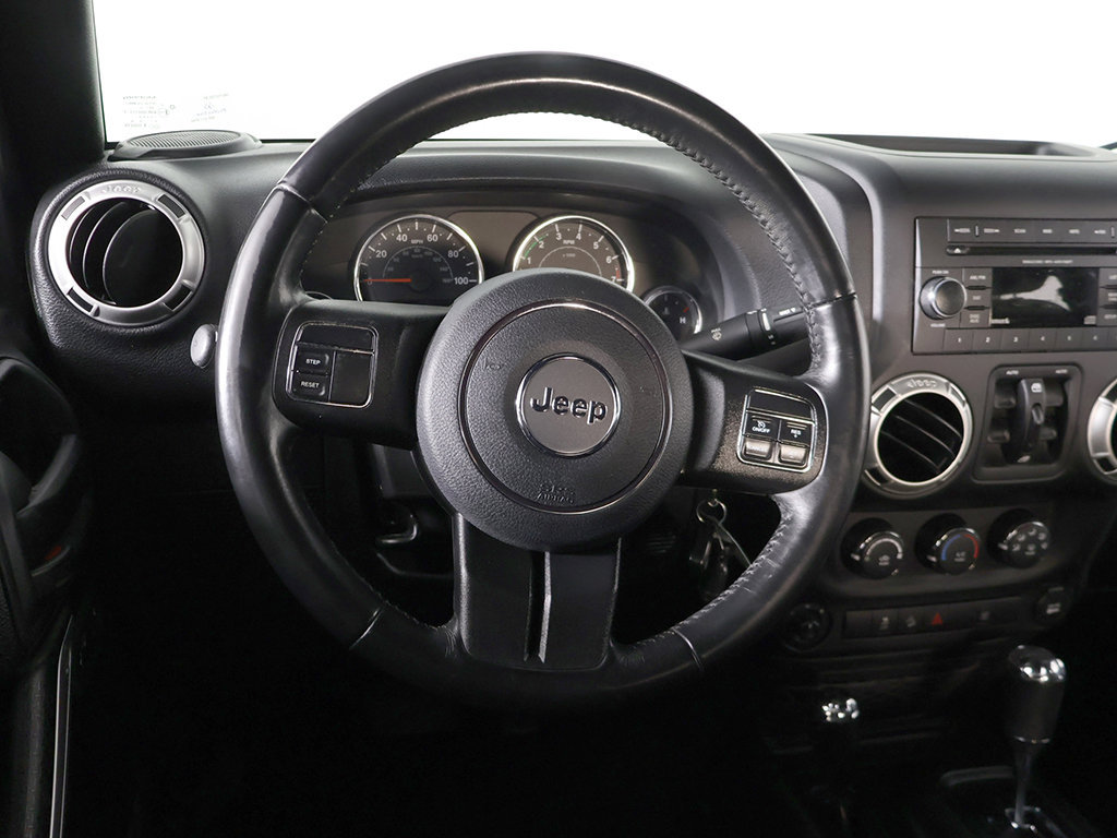 Used 2018 Jeep Wrangler Unlimited Sahara AWD/4WD image 32
