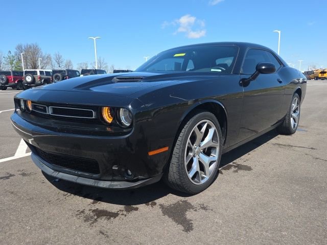 Used 2016 Dodge Challenger SXT Plus video 2