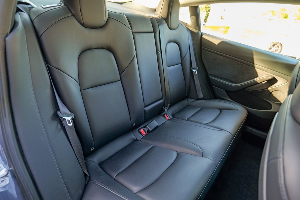 Used 2023 Tesla Model 3 Standard Range RWD image 28