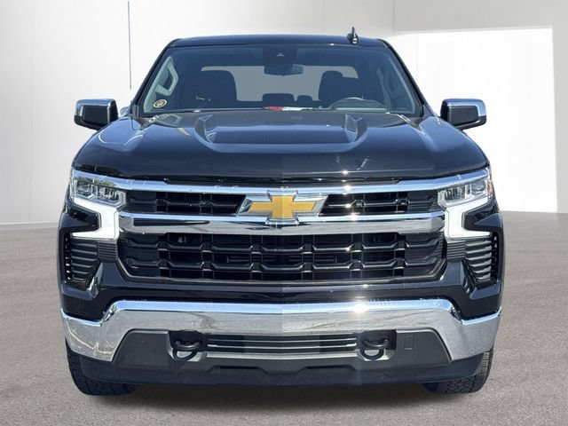 Used 2024 Chevrolet Silverado 1500 LT AWD/4WD image 16