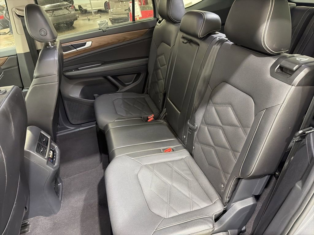 Used 2024 Volkswagen Atlas SE image 24