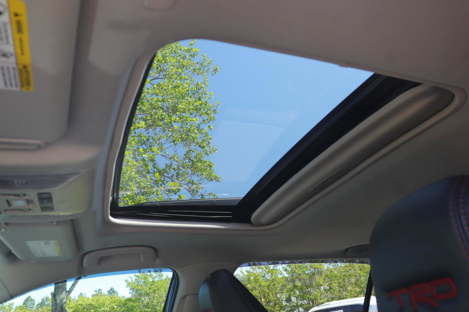 Used 2023 Toyota RAV4 TRD Off-Road image 17