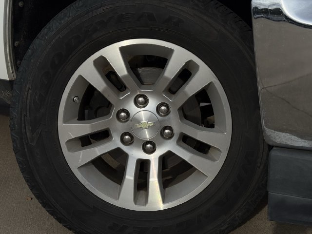 Used 2017 Chevrolet Silverado 1500 LT w/ Texas Edition RWD image 9