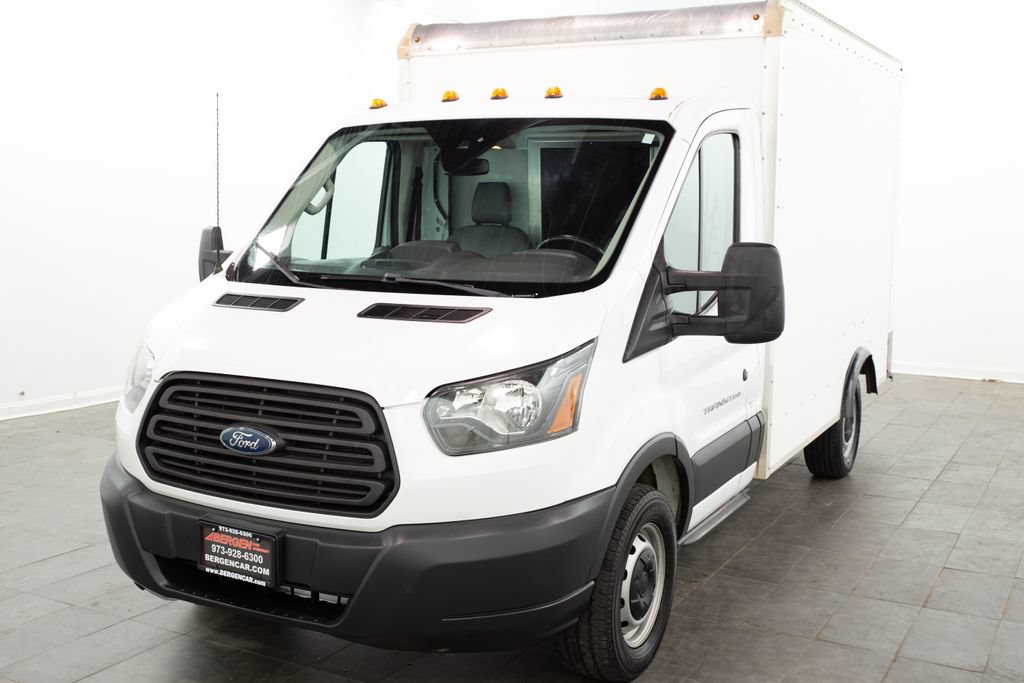 Used 2017 Ford Transit 250 138 RWD image 3