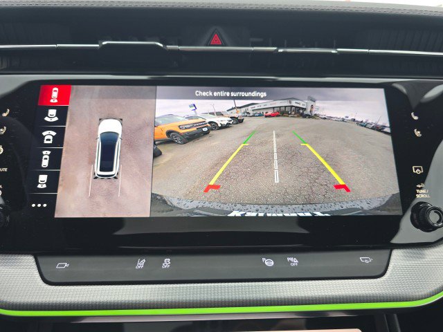 Used 2024 Jeep Wagoneer S image 35