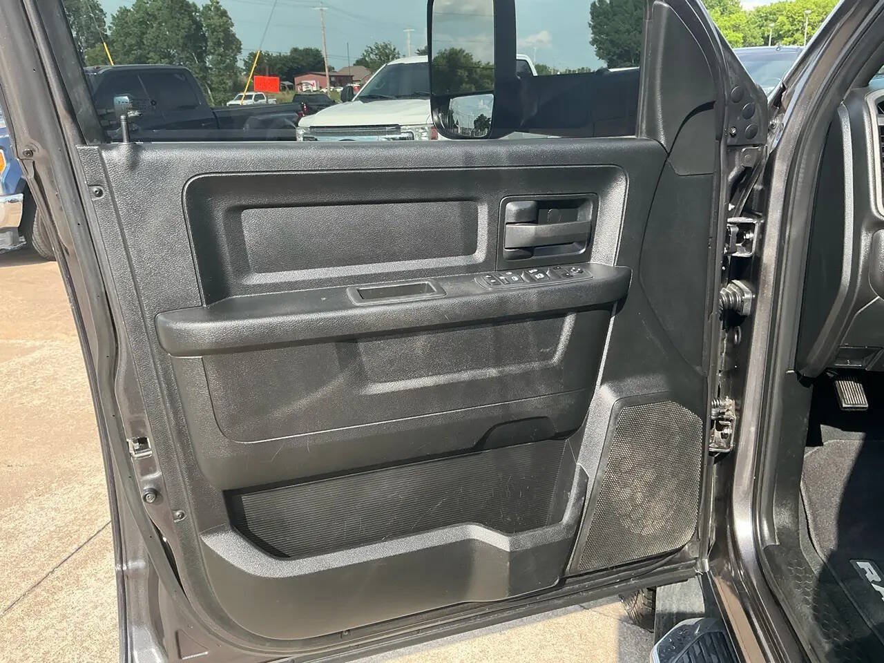 Used 2022 RAM 3500 Tradesman AWD/4WD image 19