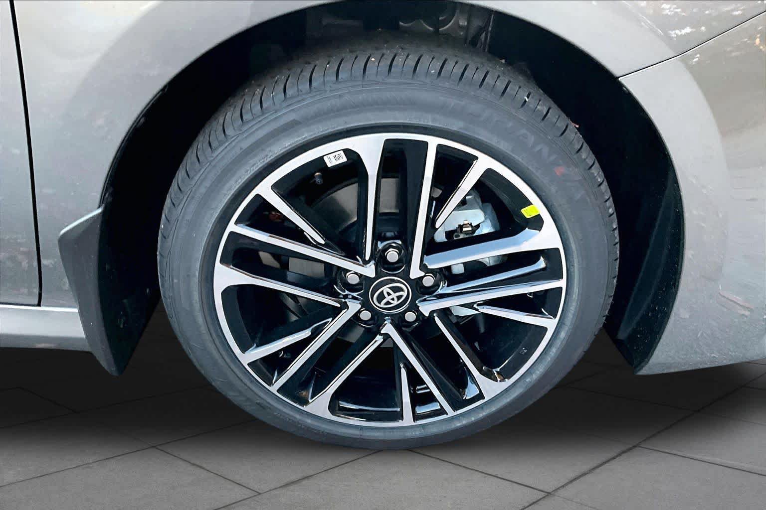New 2026 Toyota Camry XLE AWD/4WD image 12