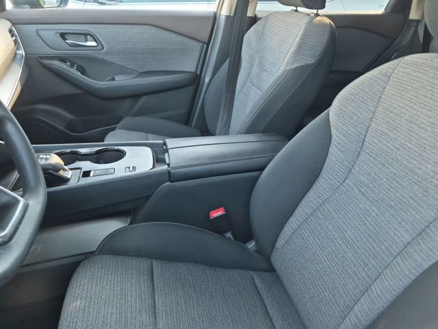 Used 2023 Nissan Rogue SV FWD image 11