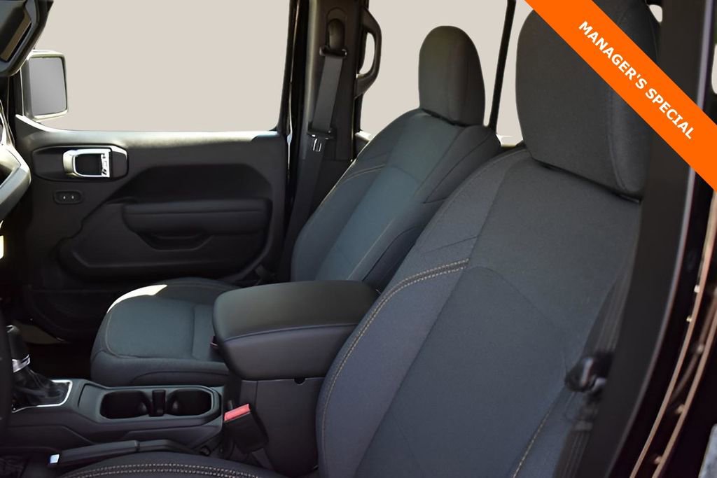 New 2025 Jeep Gladiator Sport image 8