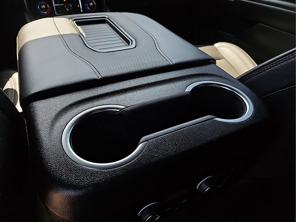 Used 2024 Chevrolet Tahoe RST w/ Luxury Package AWD/4WD image 15