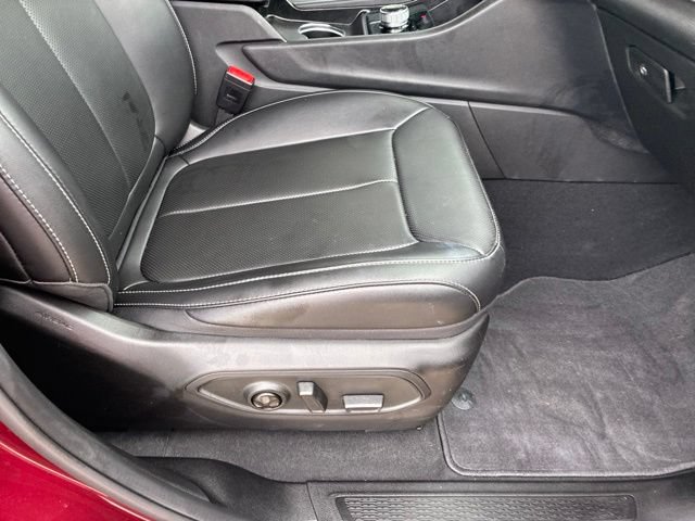 Used 2025 Jeep Grand Cherokee L Limited w/ Luxury Tech Group II RWD image 11