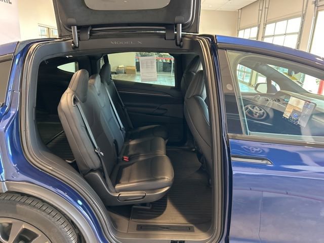 Used 2024 Tesla Model X image 15