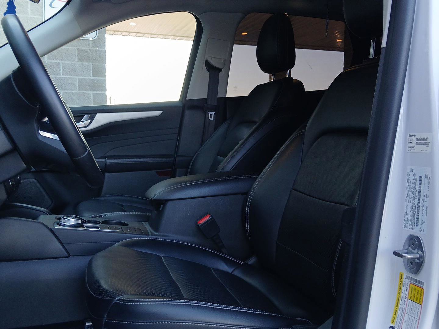 Used 2021 Ford Escape SEL FWD image 9