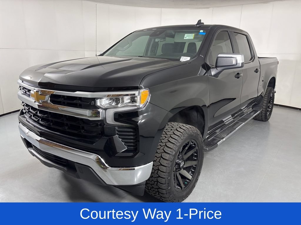 Used 2024 Chevrolet Silverado 1500 LT w/ Protection Package RWD image 5