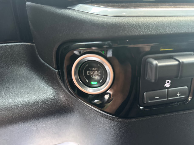 Used 2025 Chevrolet Silverado 1500 LT AWD/4WD image 15