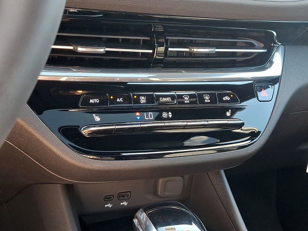 New 2026 Buick Envista Sport Touring FWD image 12