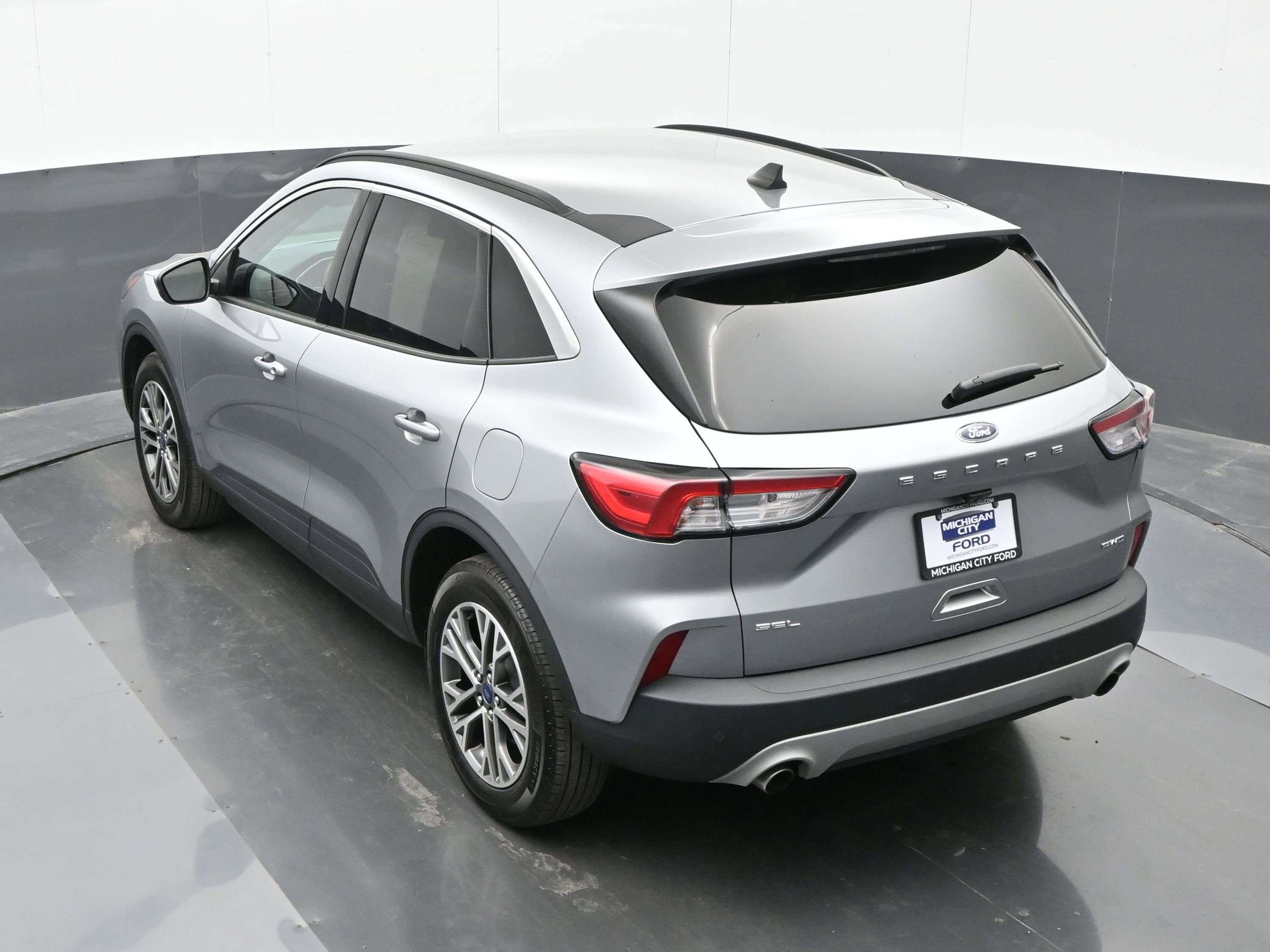 Used 2022 Ford Escape SEL image 34