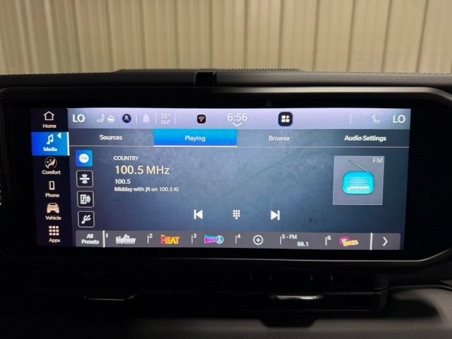Used 2025 Jeep Wrangler Unlimited Rubicon w/ Convenience Group AWD/4WD image 37