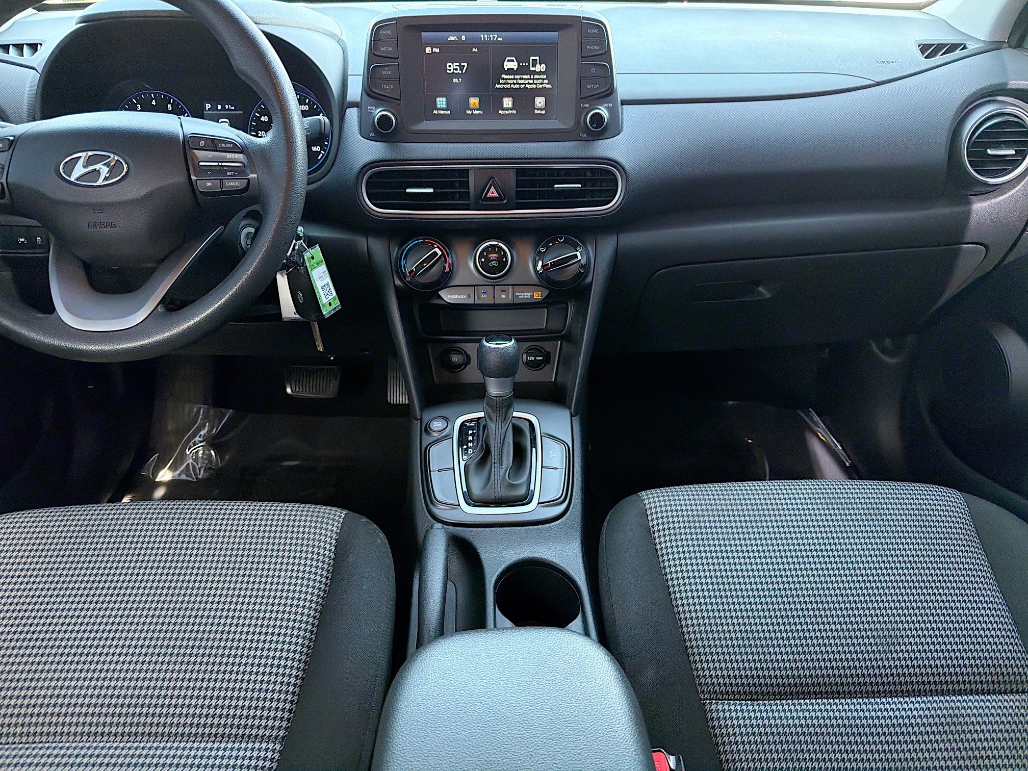 Used 2021 Hyundai Kona SE image 18