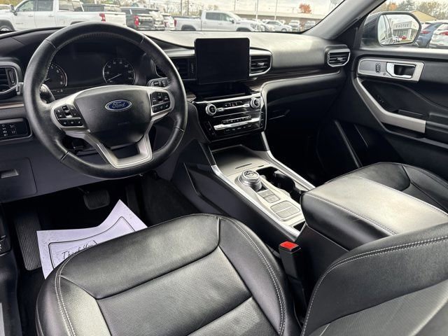 Used 2024 Ford Explorer Limited RWD image 14