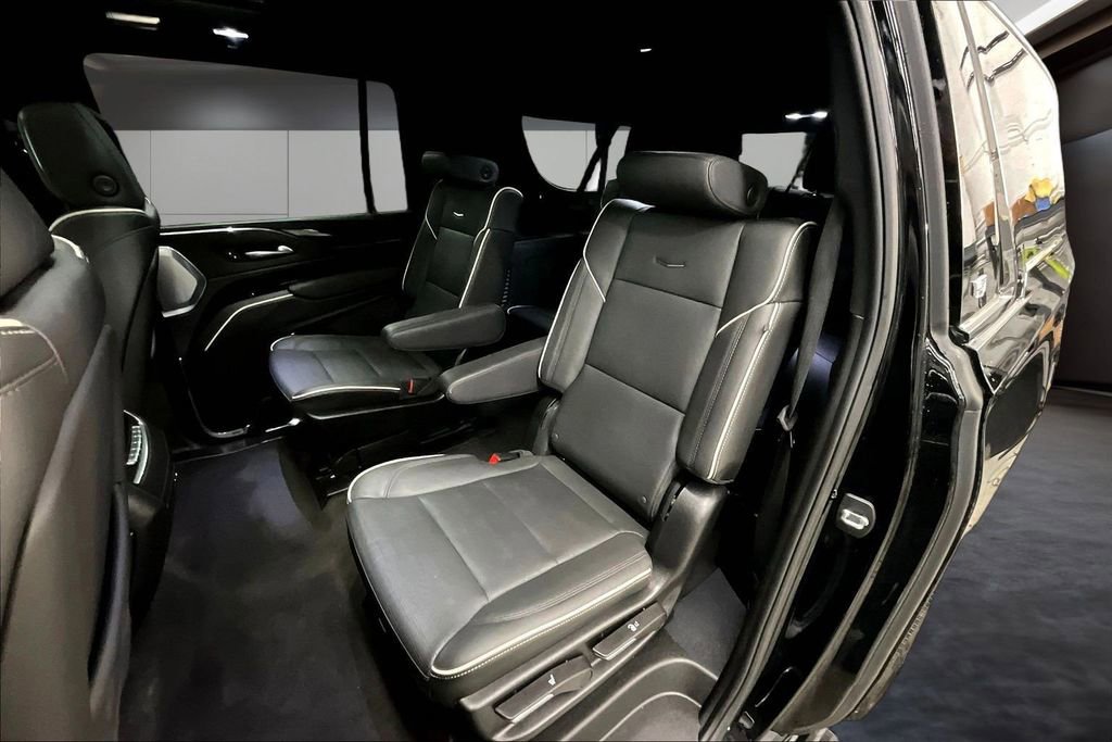 Certified 2024 Cadillac Escalade ESV Sport w/ Touring Package image 22