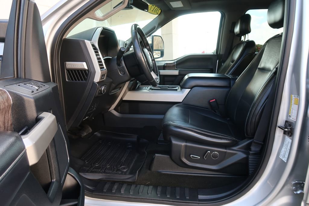 Used 2017 Ford F250 Lariat w/ Lariat Ultimate Package image 10