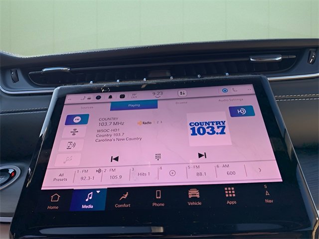 New 2025 Jeep Grand Cherokee Limited w/ Black Appearance Package image 25