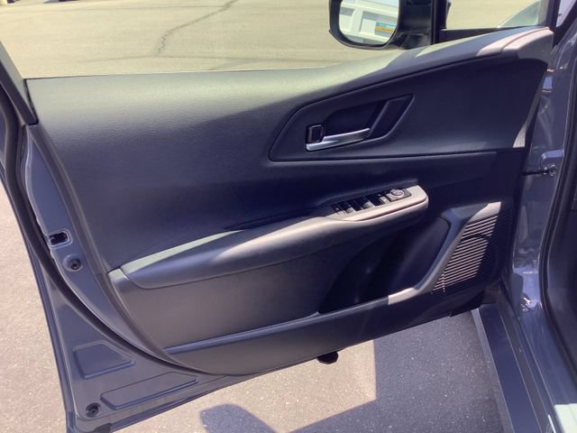 Used 2026 Toyota Prius Plug-In Hybrid FWD image 8