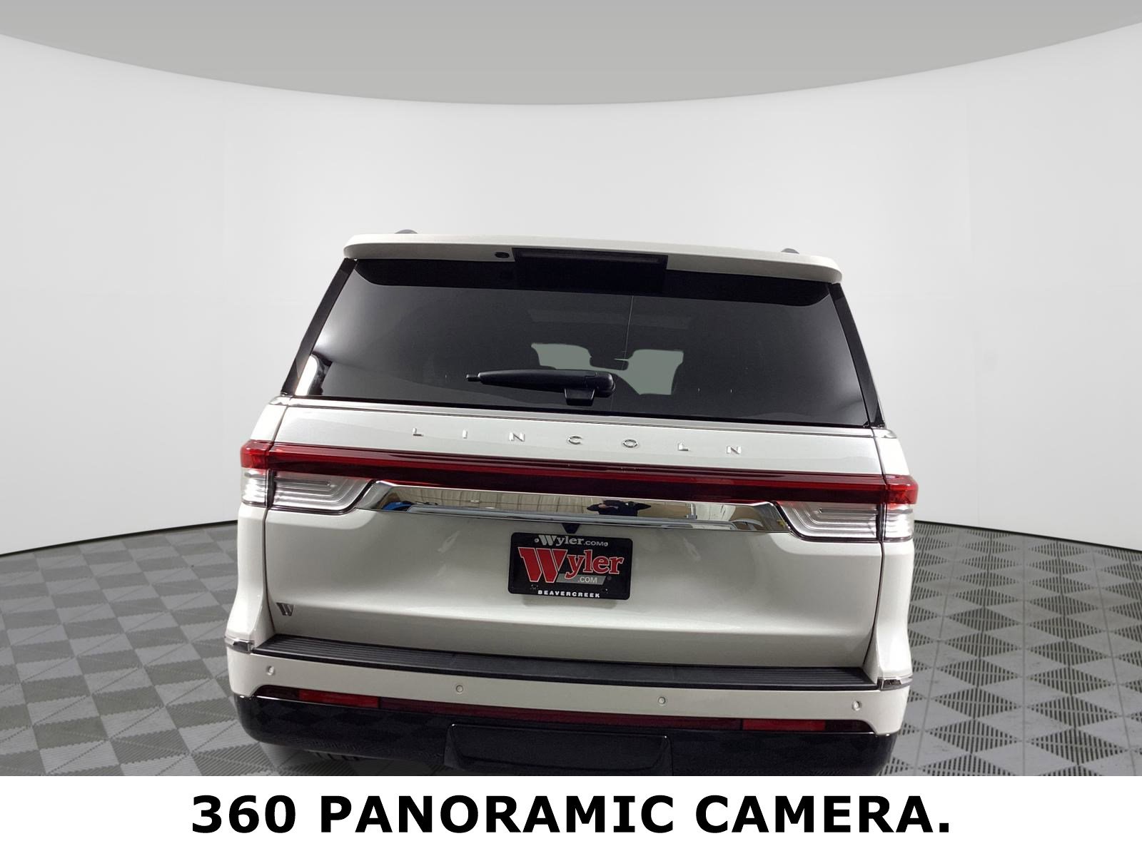 Used 2024 Lincoln Navigator Reserve image 5