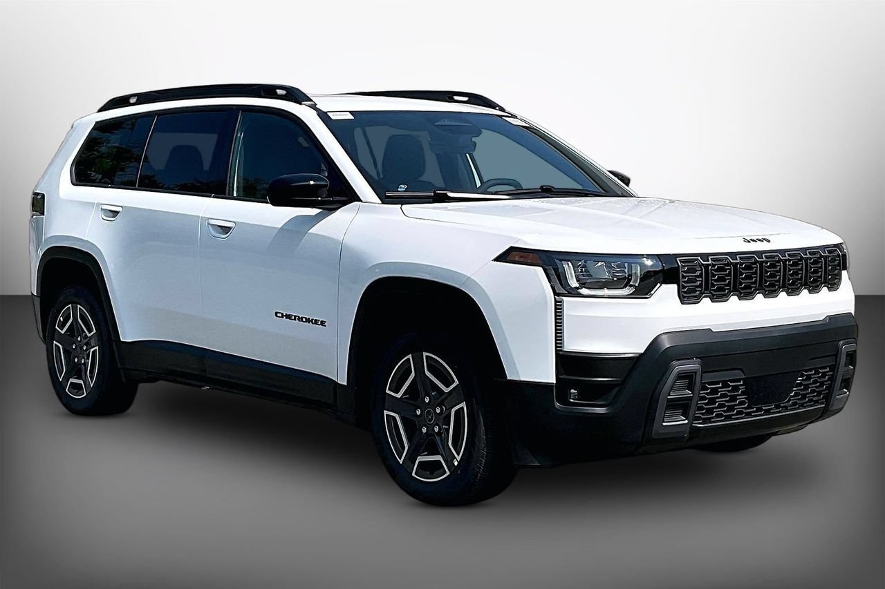 New 2026 Jeep Cherokee Laredo AWD/4WD image 2