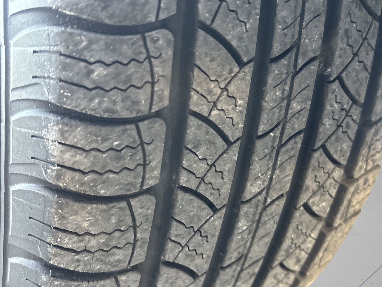 Used 2017 Chevrolet Equinox LS image 27