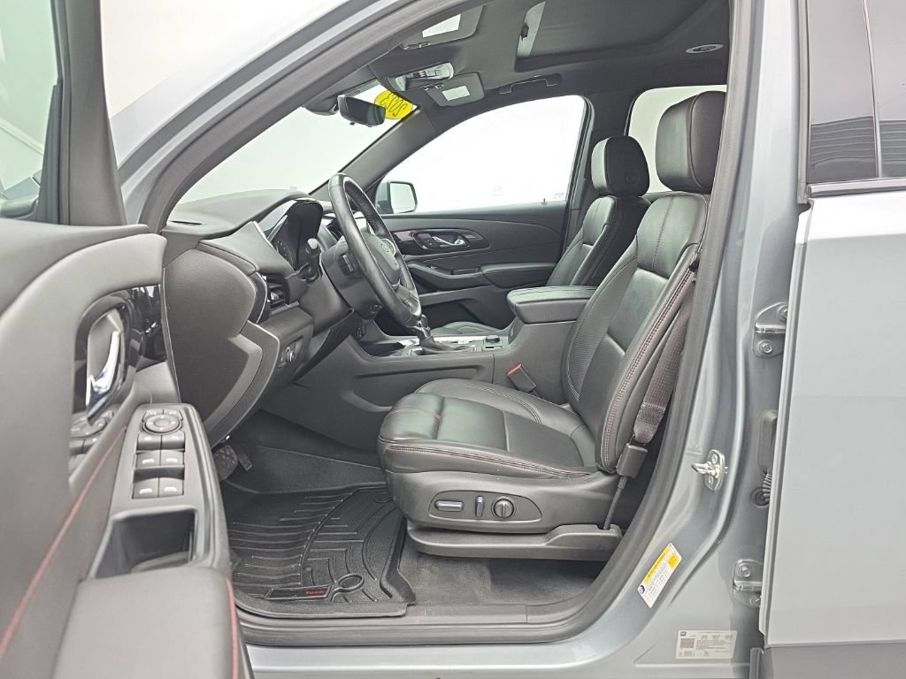 Used 2023 Chevrolet Traverse RS AWD/4WD image 10