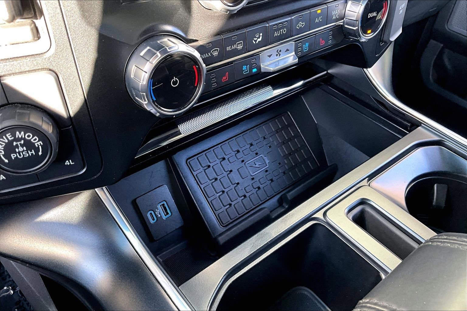 Used 2023 Ford F150 Raptor w/ Raptor Carbon Fiber Package image 33