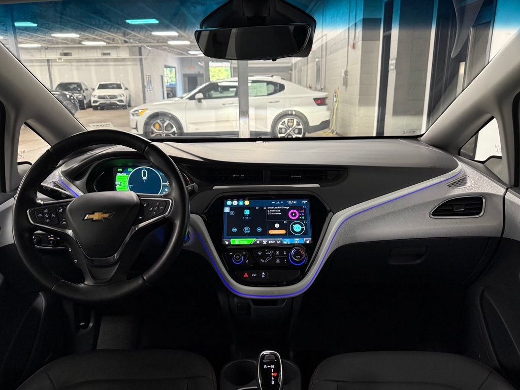 Used 2020 Chevrolet Bolt Premier w/ Infotainment Package FWD image 8
