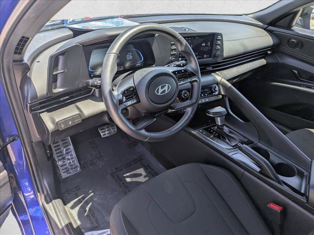 Certified 2025 Hyundai Elantra Sport w/ Cargo Package FWD image 10