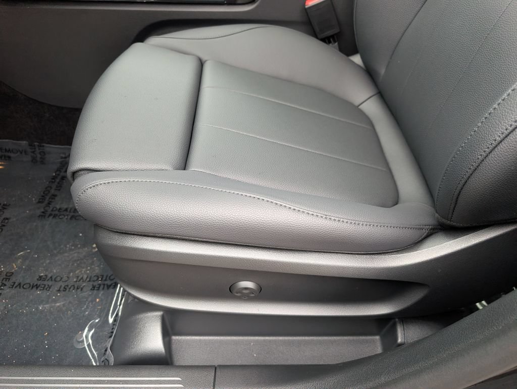 New 2026 Mercedes-Benz GLA 250 4MATIC image 24
