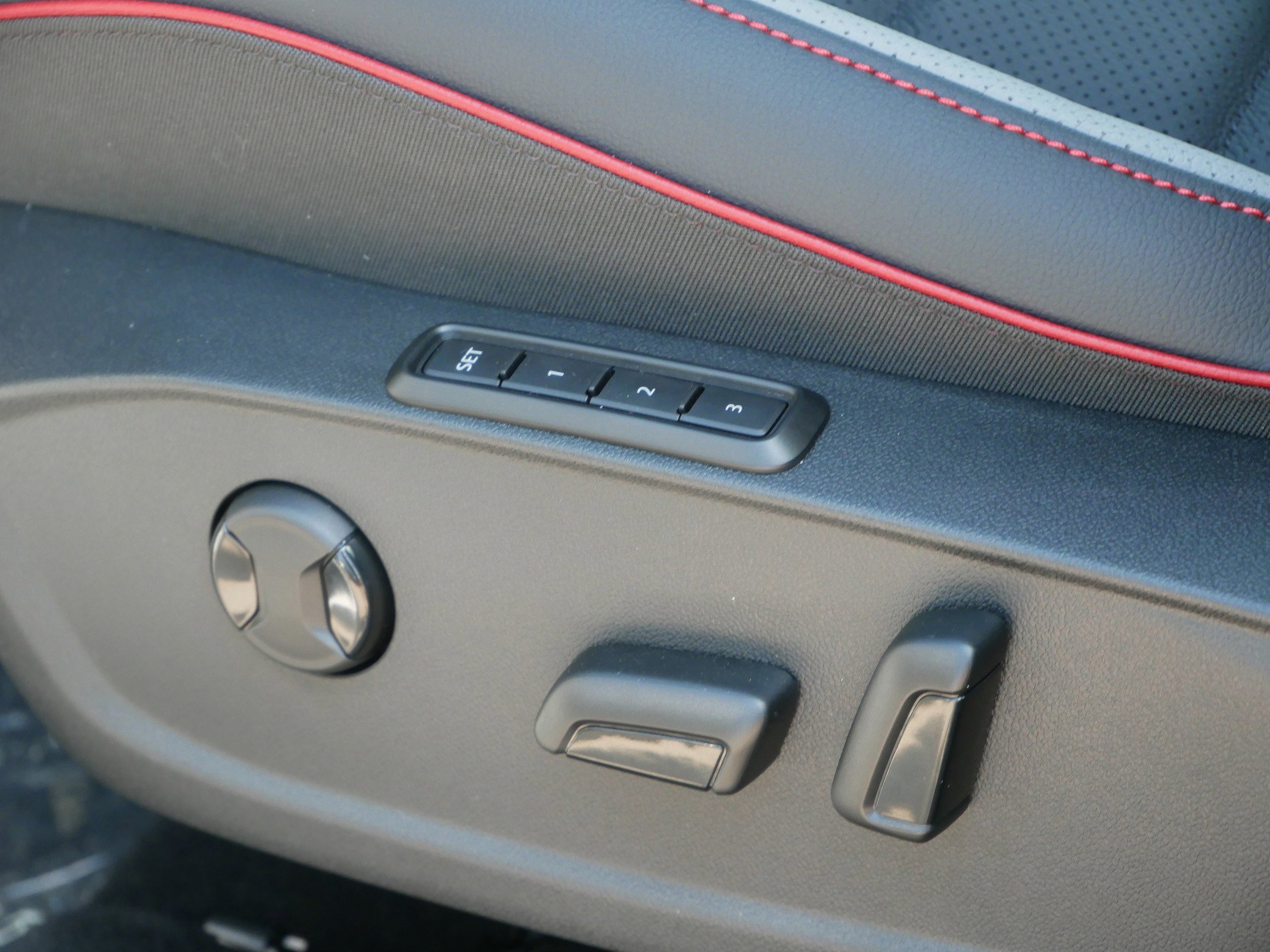 New 2026 Volkswagen GTI Autobahn FWD image 4