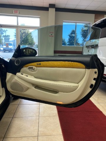 Used 2002 Lexus SC 430 Convertible RWD image 11