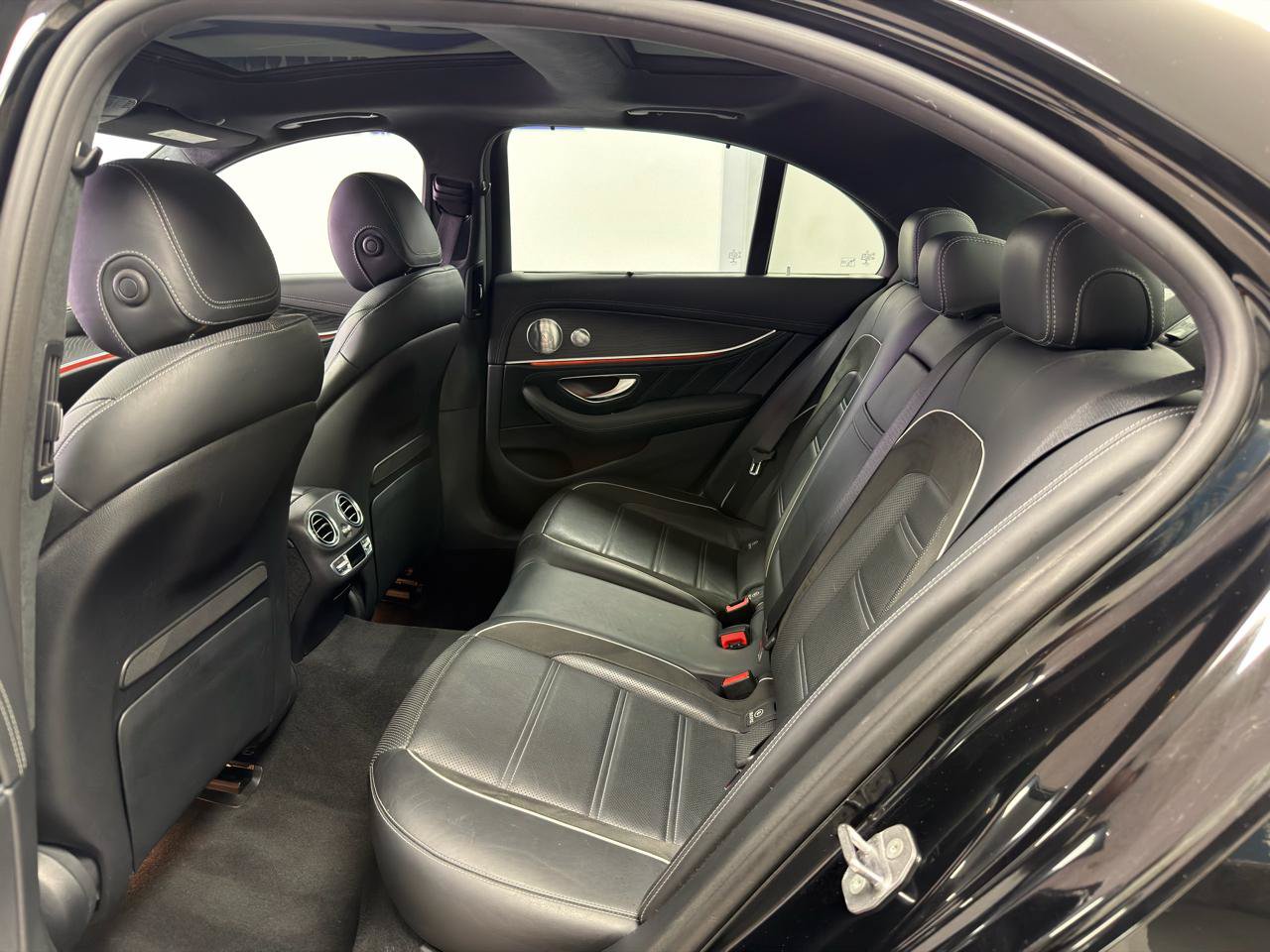 Used 2018 Mercedes-Benz E 63 AMG S image 33
