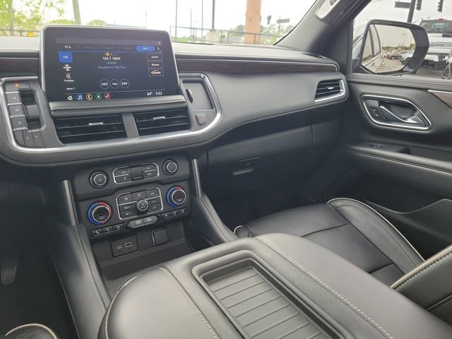 Used 2021 Chevrolet Tahoe Premier w/ Premium Package RWD image 31