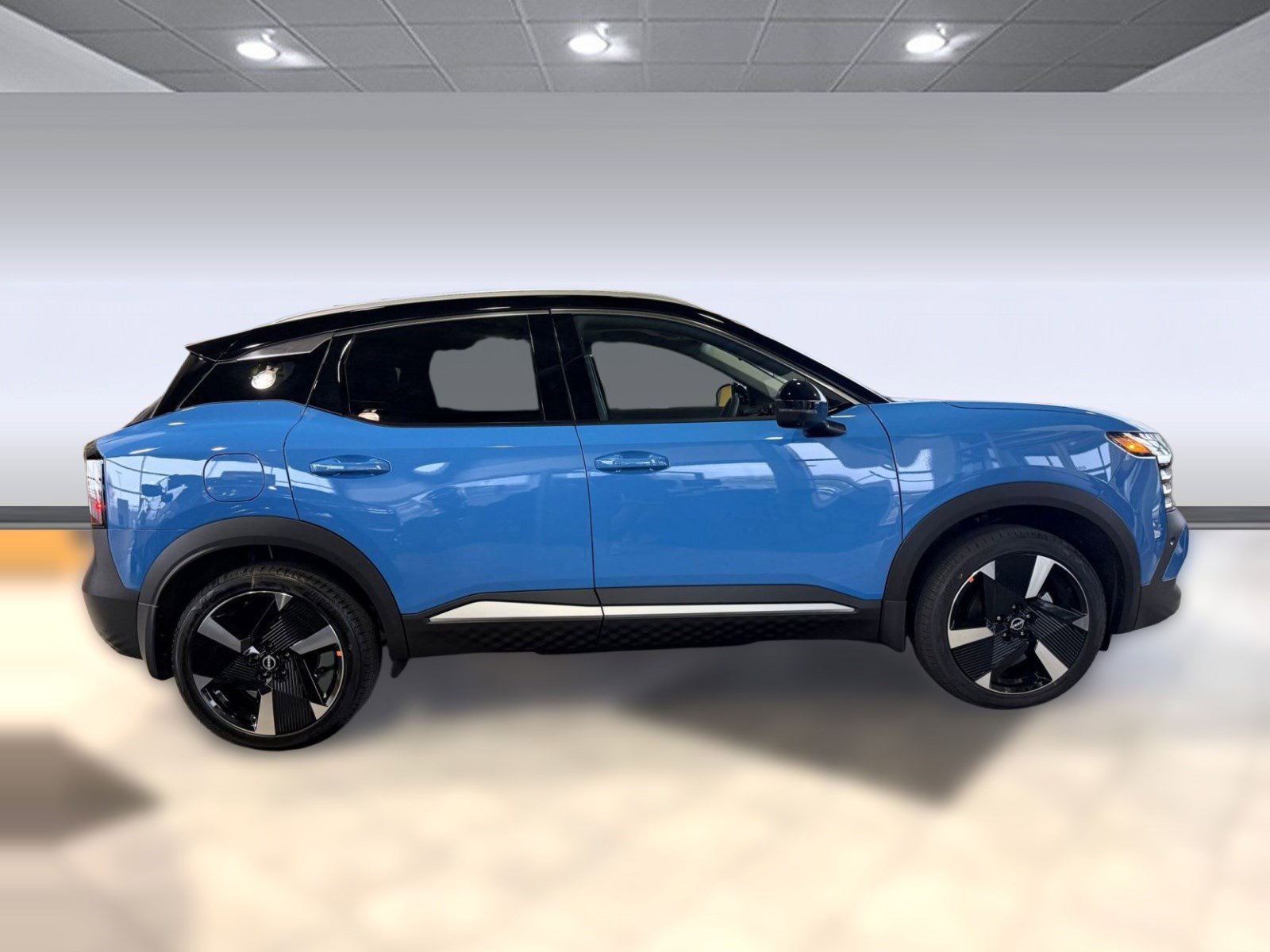 New 2026 Nissan Kicks SR w/ SR Premium Package image 7