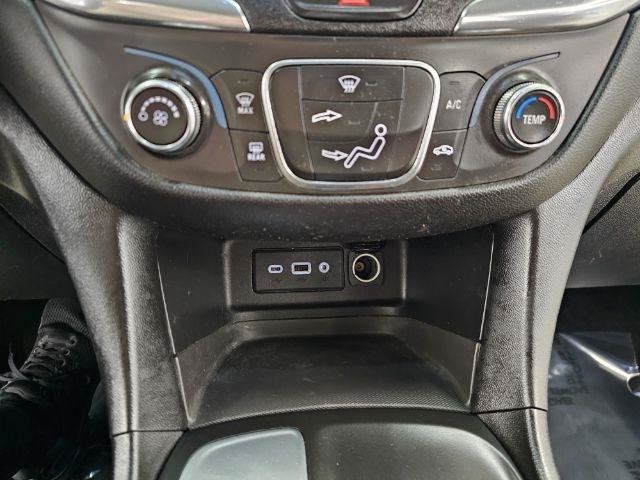 Used 2019 Chevrolet Equinox LT FWD image 18
