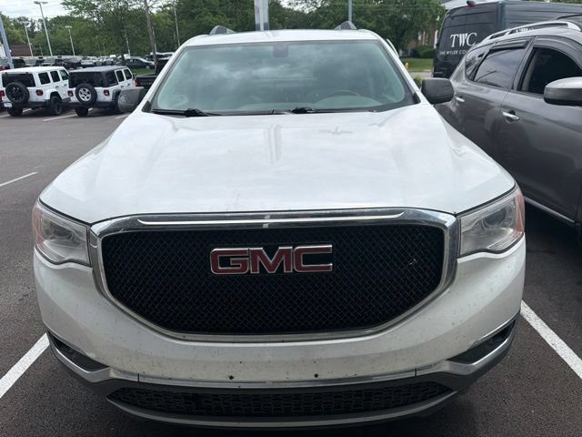 Used 2017 GMC Acadia SLT FWD image 2