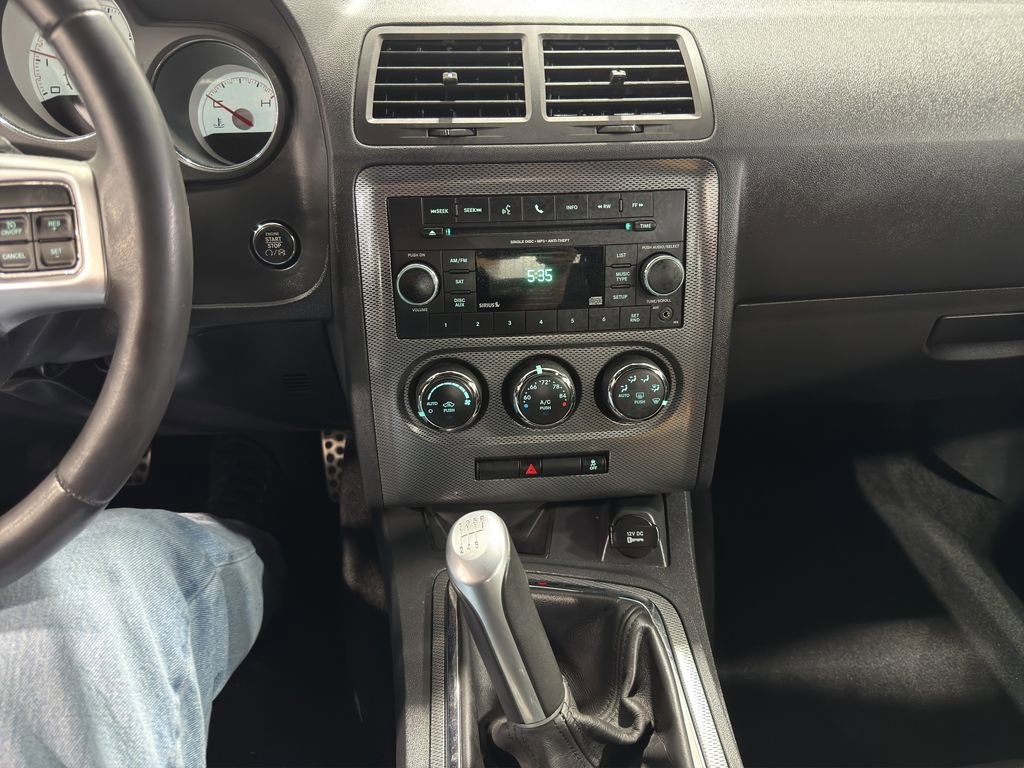 Used 2012 Dodge Challenger R/T image 21