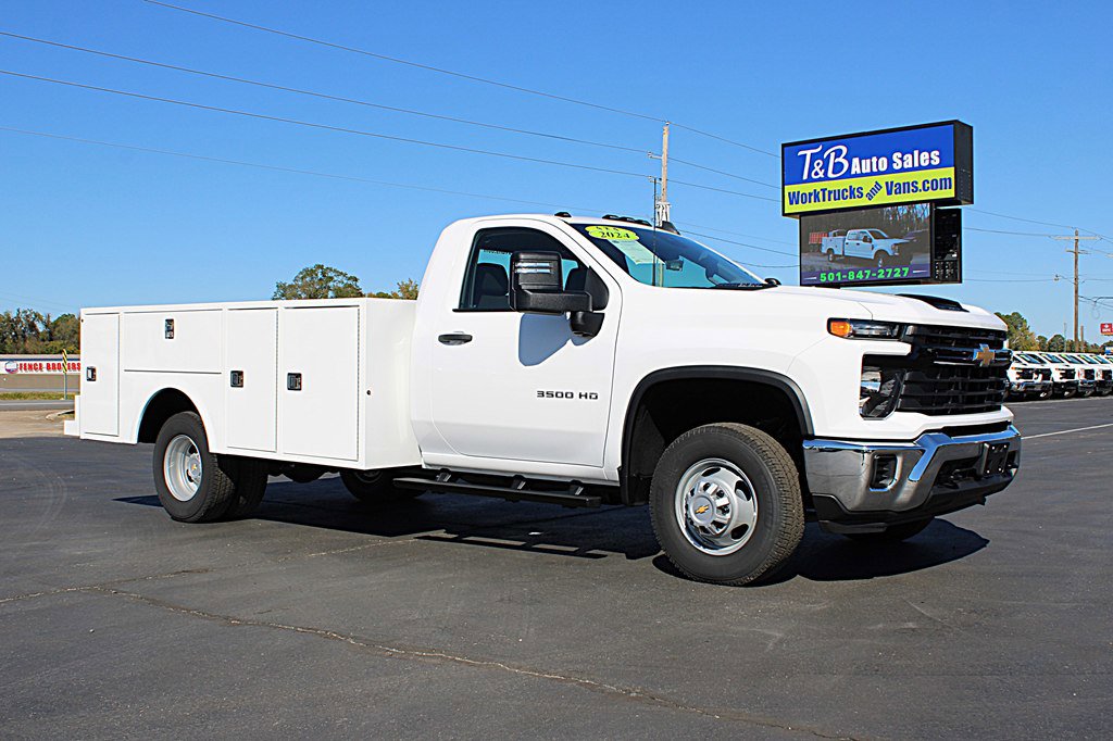 Used 2024 Chevrolet Silverado 3500 W/T w/ Snow Plow Prep Package image 3