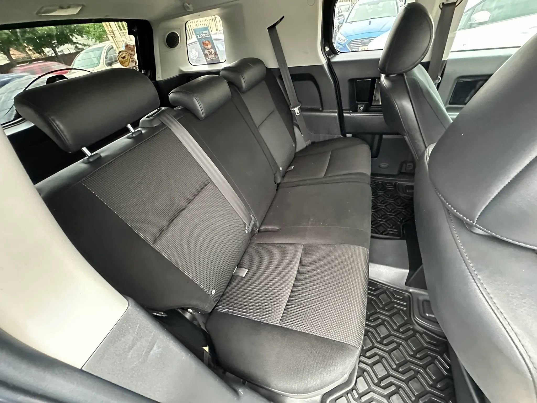 Used 2007 Toyota FJ Cruiser 2WD image 8