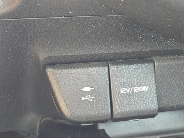 Used 2019 Toyota Camry SE FWD image 29