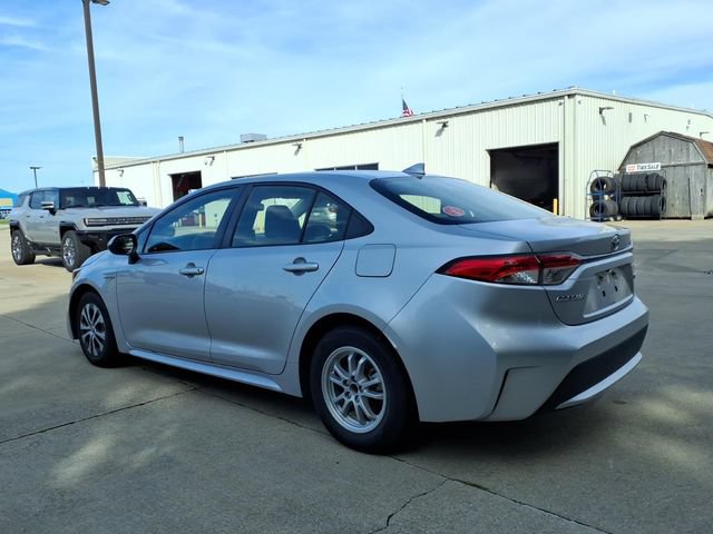 Used 2021 Toyota Corolla LE FWD image 3