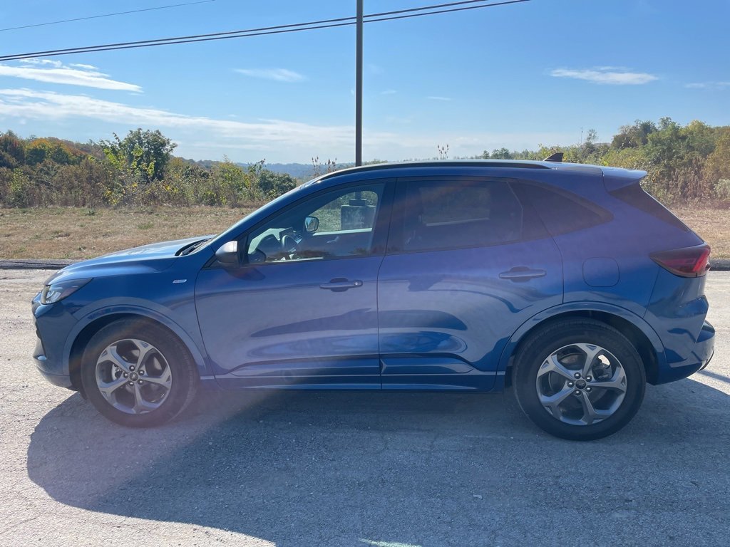 Certified 2023 Ford Escape ST-Line w/ Tech Pack #1 image 8